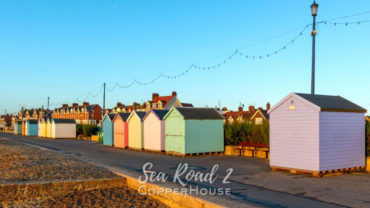 Beautiful Apartments On The Sea Front - Sea Road 2 Felixstowe Exteriör bild